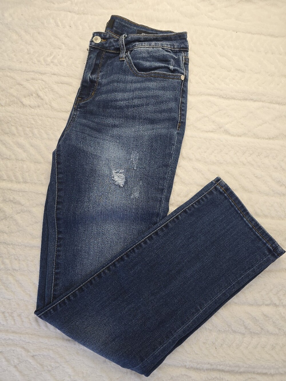Judy Blue Straight Jeans Blue Medium Wash Distressed Denim Mid Rise Stretch 31